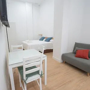 Apartamento Estudio A Estrenar En San Bernardo, Sevilla